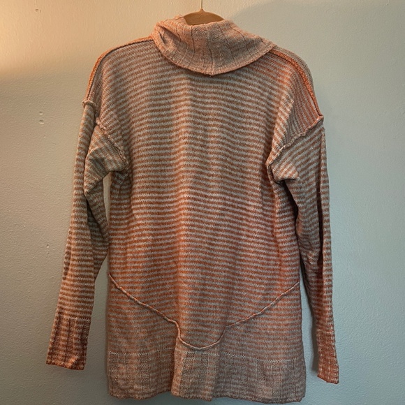 CAbi 4105 Ombre Pullover Tunic Orange Stripes Small - Picture 3 of 6